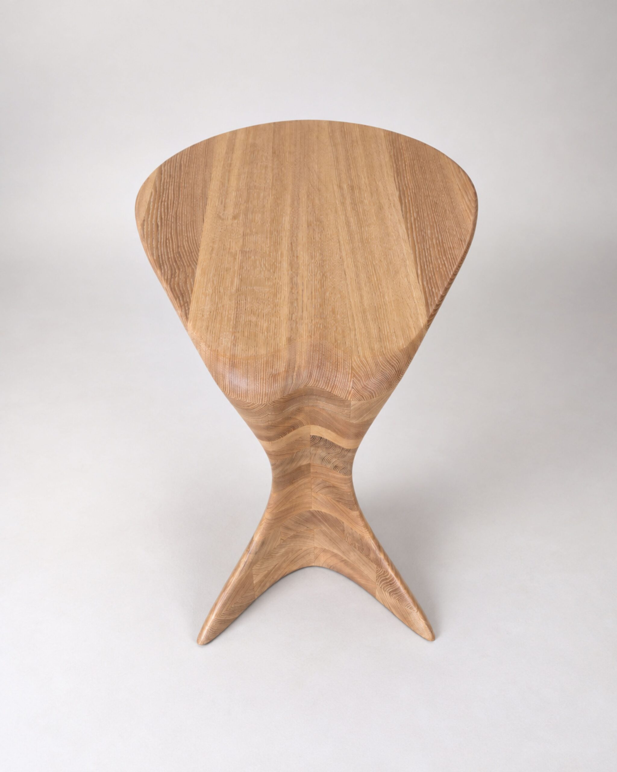 Aphrodite Table - Image 3